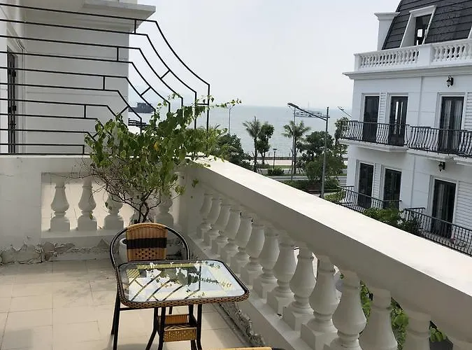 Sea View Hạ Long